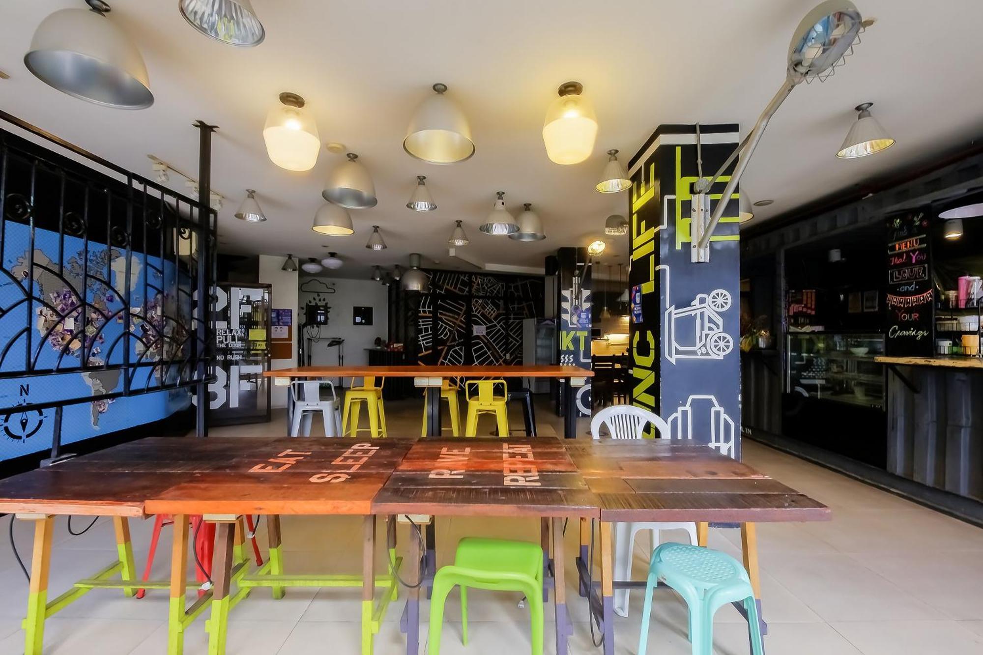 Spot On Junction Hostel Makati City Exterior foto